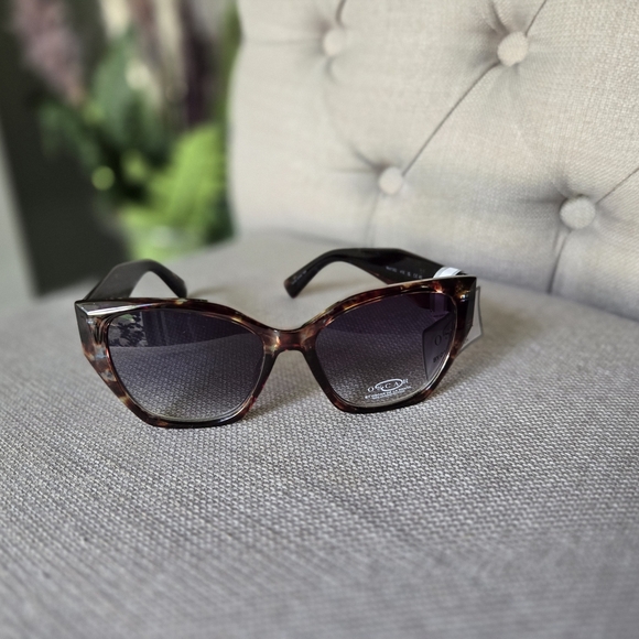 NWT Oscar de la Renta Tortoise Shell Sunglasses - Picture 3 of 4